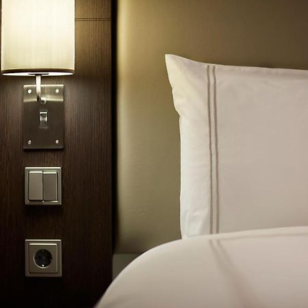 Premier Inn Stuttgart Airport Лайнфелден-Ехтердинген Екстериор снимка