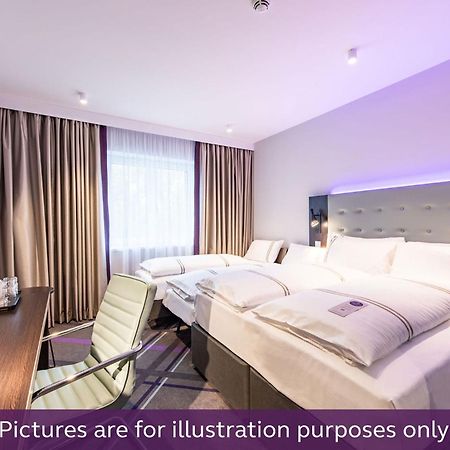 Premier Inn Stuttgart Airport Лайнфелден-Ехтердинген Екстериор снимка