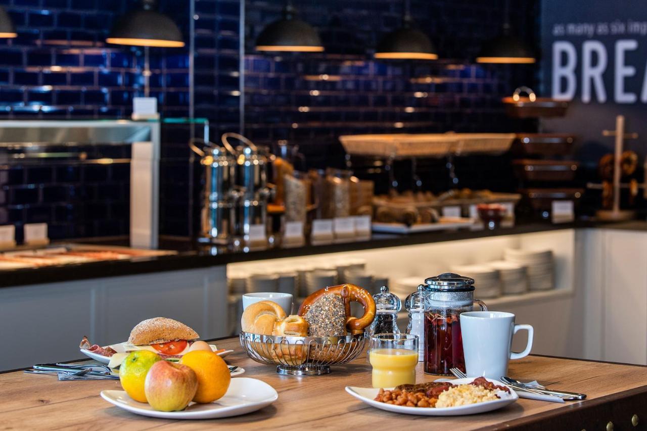 Premier Inn Stuttgart Airport Лайнфелден-Ехтердинген Екстериор снимка