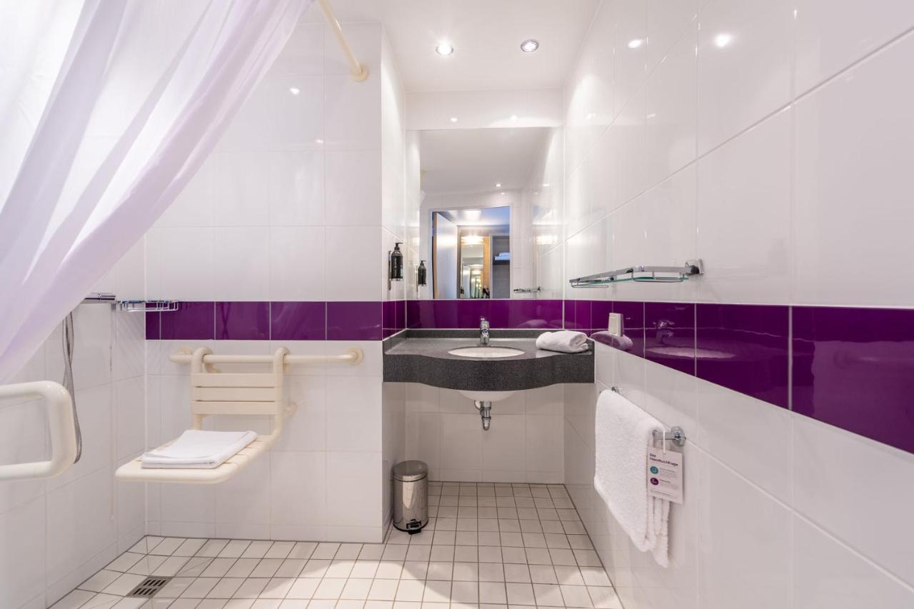 Premier Inn Stuttgart Airport Лайнфелден-Ехтердинген Екстериор снимка