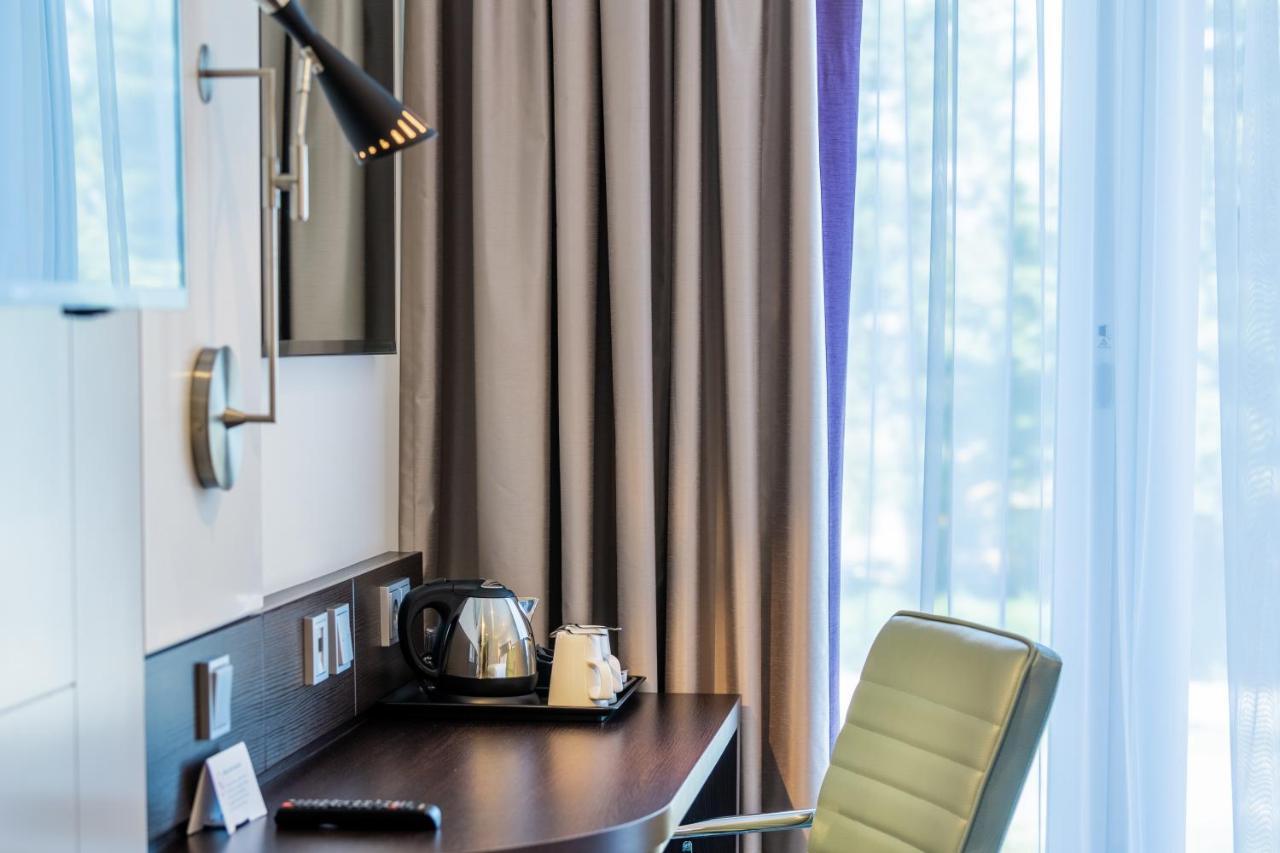 Premier Inn Stuttgart Airport Лайнфелден-Ехтердинген Екстериор снимка