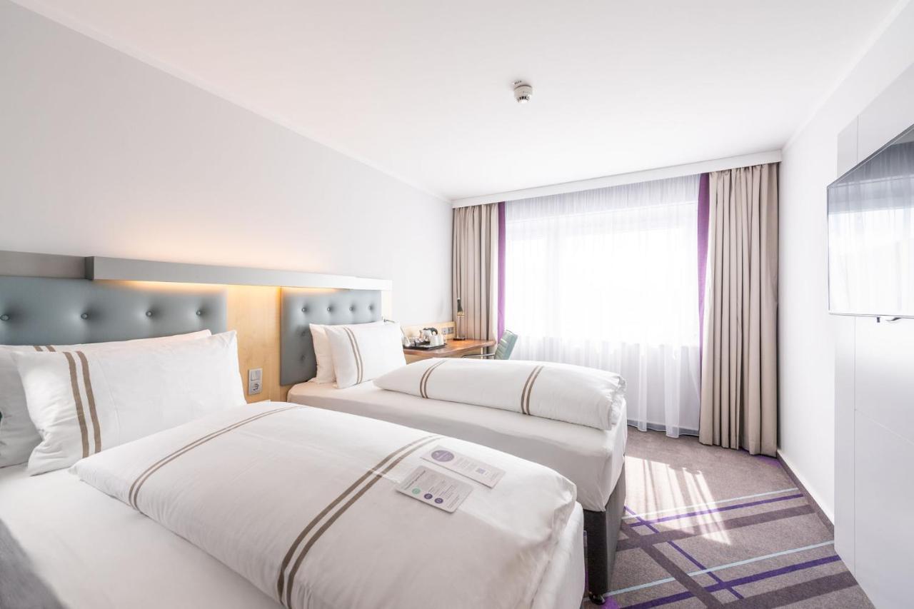 Premier Inn Stuttgart Airport Лайнфелден-Ехтердинген Екстериор снимка