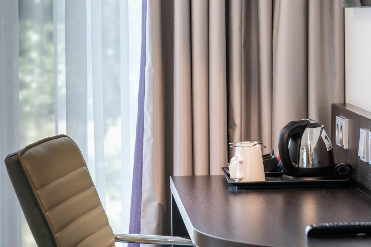 Premier Inn Stuttgart Airport Лайнфелден-Ехтердинген Екстериор снимка