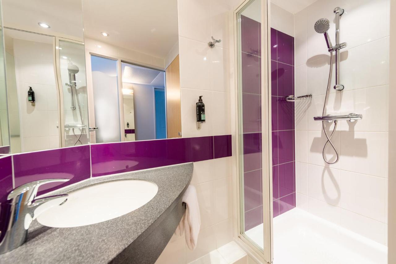 Premier Inn Stuttgart Airport Лайнфелден-Ехтердинген Екстериор снимка